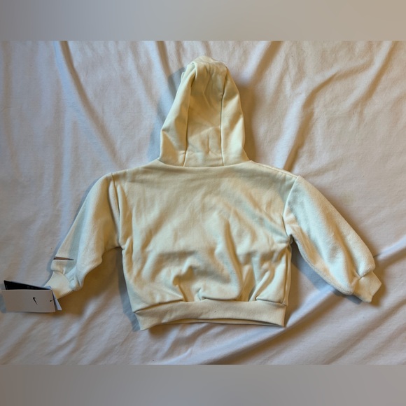 Nike Cream Hoodie and Jogger Set - Picture 6 of 9